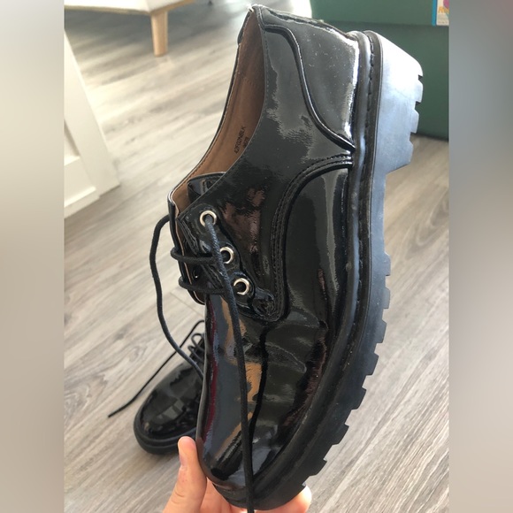 TopShop Chunky Patent Leather Loafers - Picture 3 of 12